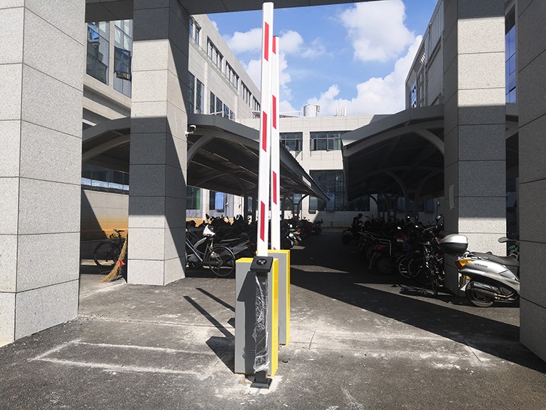 国福集团停车场案例