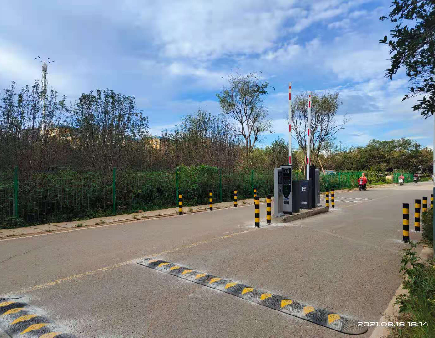 无人值守智慧停车系统